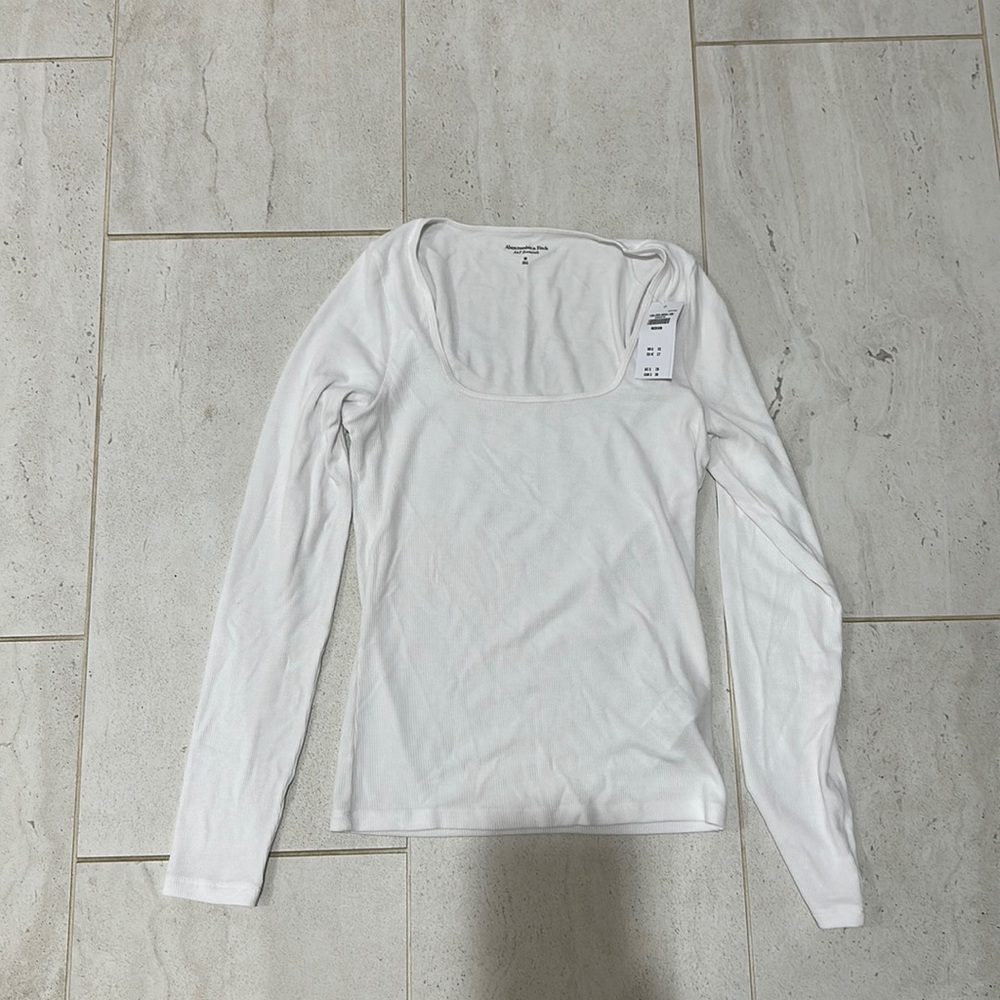 Abercrombie and fitch size M white long sleeve shirt, new with tags